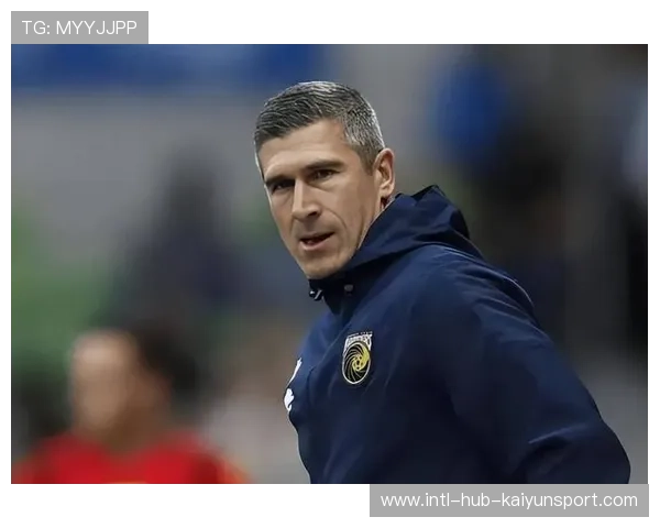 蒙哥马利正式执掌北京国安教鞭,带队演练三中卫阵型 蒙哥马利正式执掌北京国安教鞭,带队演练三中卫阵型