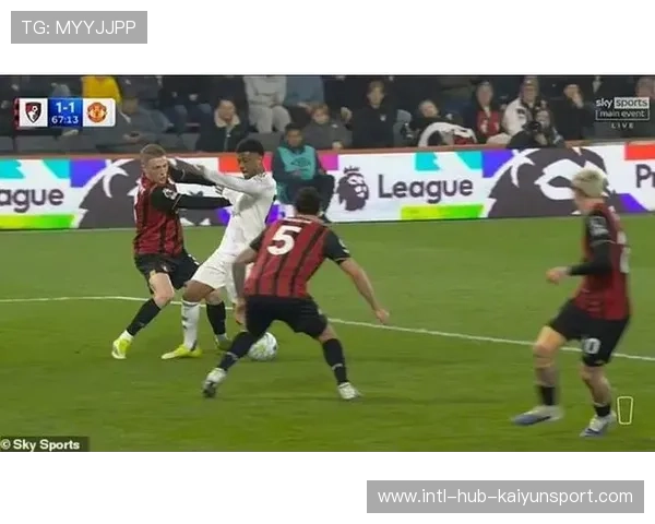 关键点球引争议裁判判罚再成焦点